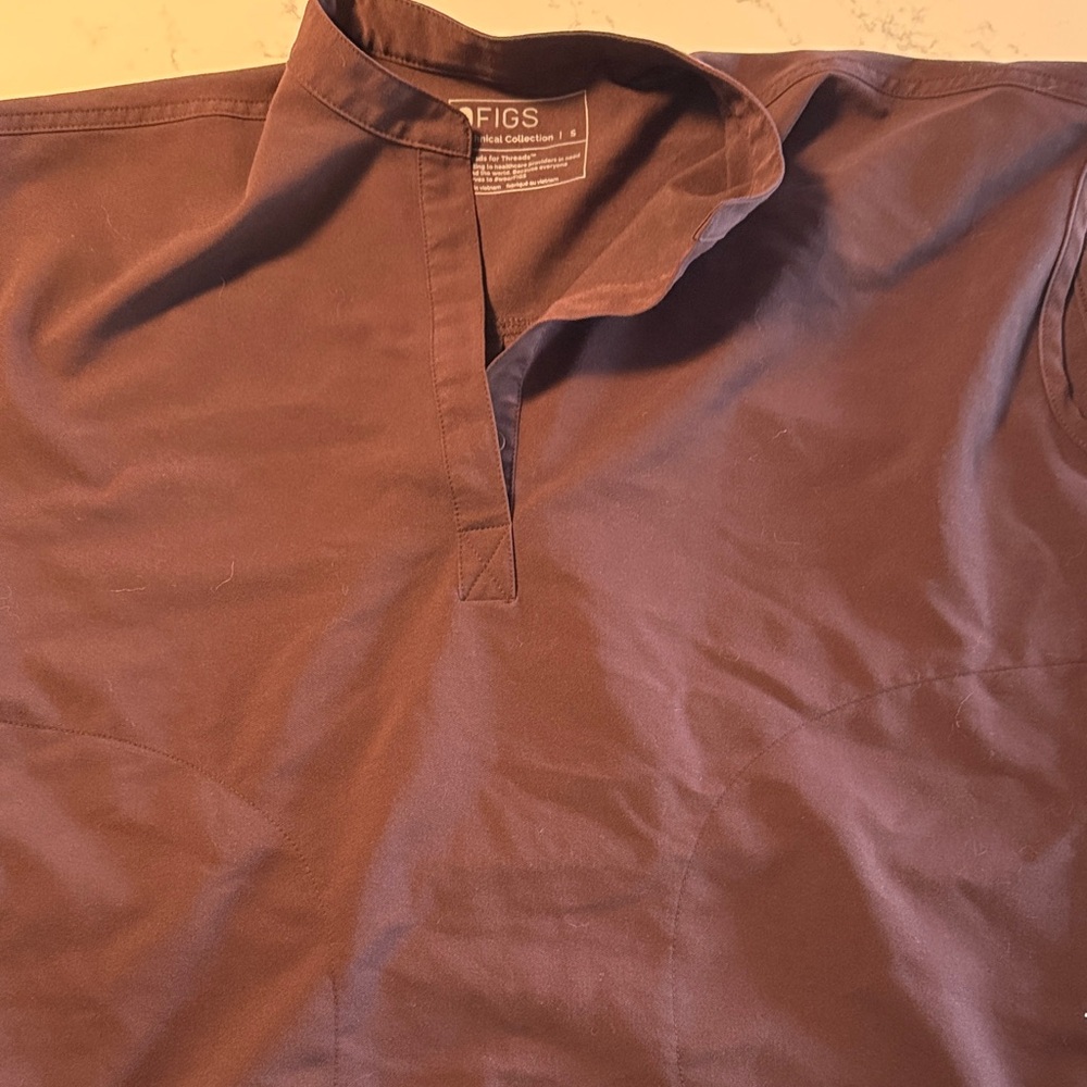 Figs women’s small brown Rafaela